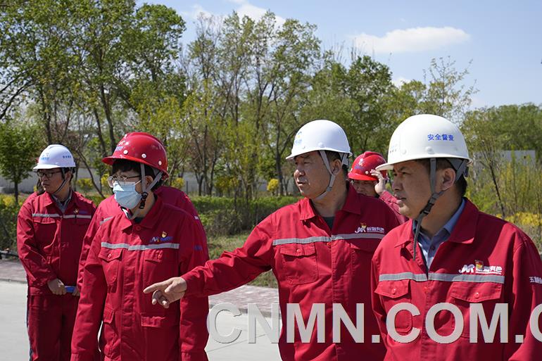 五鑫铜业领导班子在现场进行主题教育调研